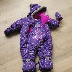 Peluche & Tartine snowsuit, size 6M
